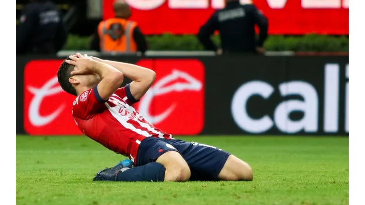 Santiago Ormeño se lamenta tras fallar ocasión de gol.