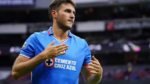 Santi Giménez sigue atento a Cruz Azul.