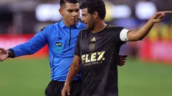 Golazo de Carlos Vela.