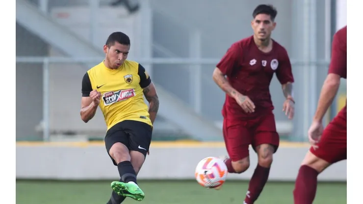 Orbelín Pineda marcó otros dos goles en la pretemporada del AEK Atenas.
