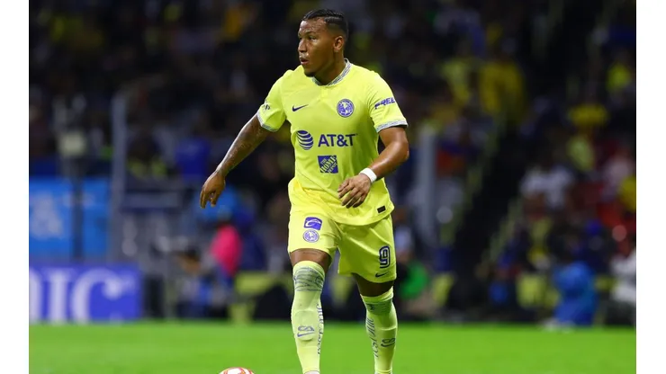 Roger Martínez se lesionó en el debut ante Atlas.
