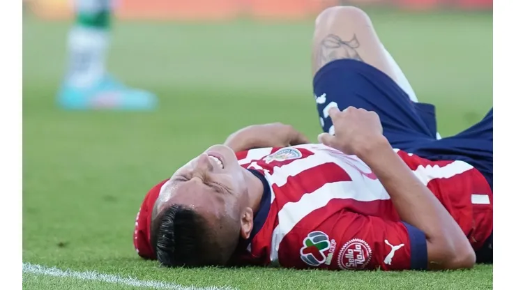 Roberto Alvarado no ha marcado gol con Chivas en el Apertura 2022.