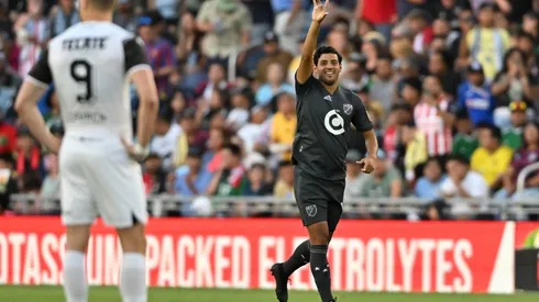 Golazo de Carlos Vela.