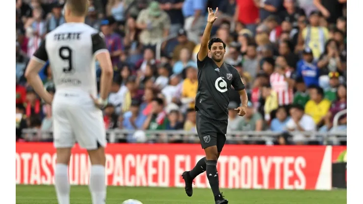 Golazo de Carlos Vela.