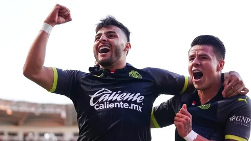 Apática conferencia de prensa de Vega con elementos de Atlas.