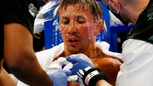Así prepara Gennady Golovkin su golpe de KO.