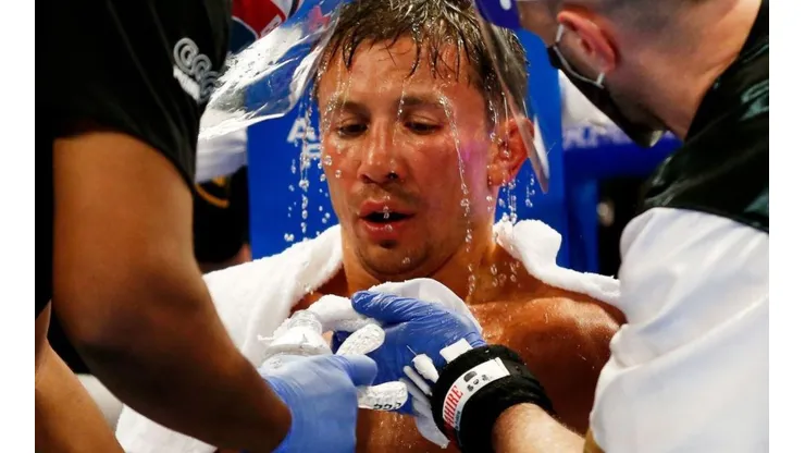 Así prepara Gennady Golovkin su golpe de KO.