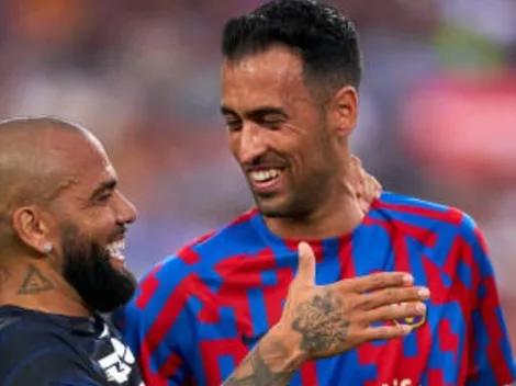 VIDEO | El Camp Nou ama a Dani Alves