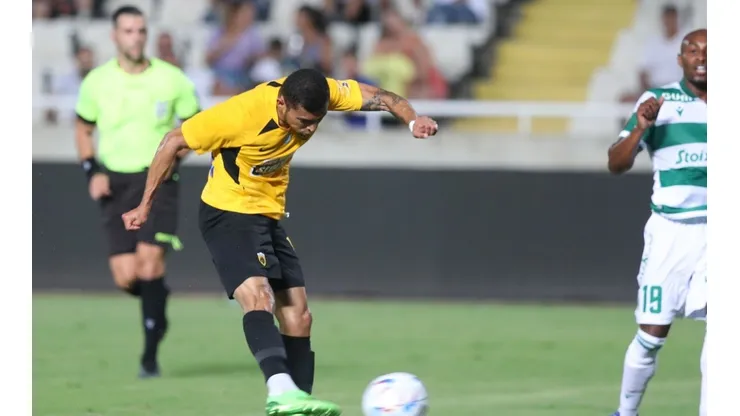 Orbelín Pineda AEK Atenas 2022