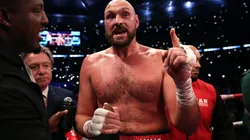 Bob Arum aseguró que es posible que Tyson Fury pelee por el campeonato mundial indiscutible