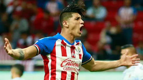 Pulido sigue recuperándose de una cirugía en la rodilla izquierda