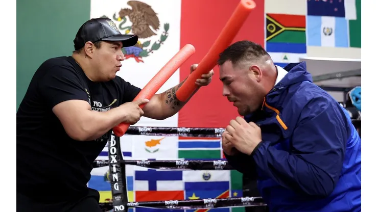 Andy Ruiz marcó descontento con el trabajo de Eddy Reynoso.