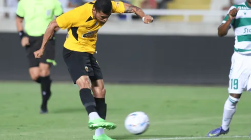 Orbelín Pineda se estrenó con gol en Grecia