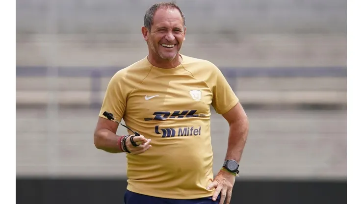 Andrés Lillini considera que Pumas tiene las mismas posibilidades de ganara que el Barcelona.