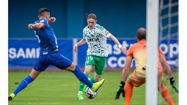 Marcelo Flores Real Oviedo 2022