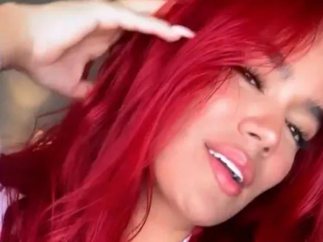 ¿Por qué Karol G cambió su cabello de azul a rojo?