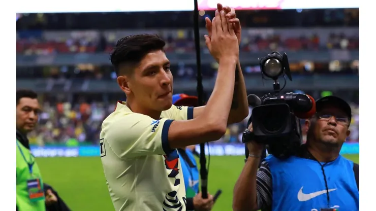 Edson Álvarez en una visita al América ya como jugador del Ajax.