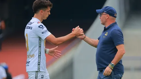 Lillini respaldó a Dinenno en conferencia de prensa.