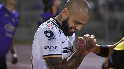 Alves nombró a Goyo su nuevo mejor amigo en los Pumas