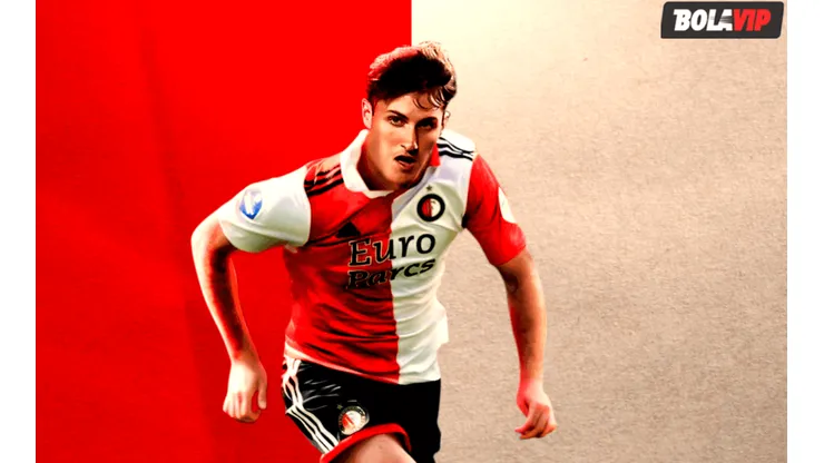 Santiago Giménez con la camiseta del Feyenoord.