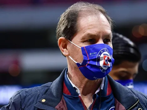 ¿Cruz Azul no fichará ningún delantero tras la venta de Santi Giménez?