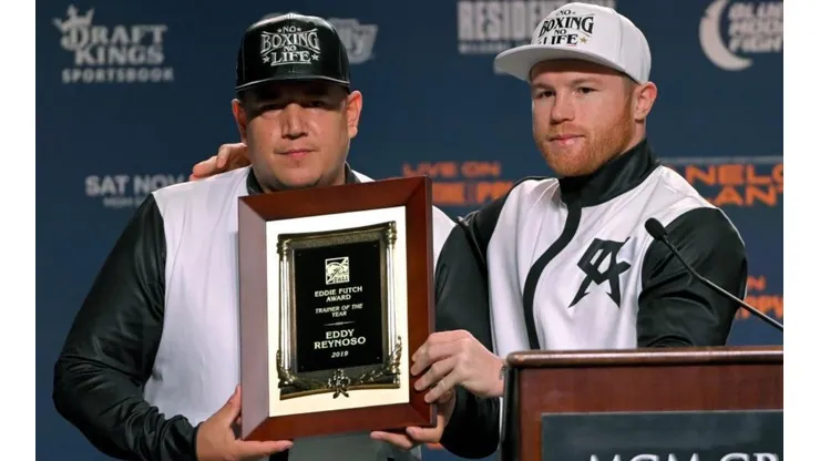 Eddy Reynoso tomó una decisión de cara al campamento de Canelo Álvarez.