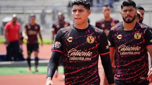 Víctor Guzmán con el Tijuana en el torneo Apertura 2022.