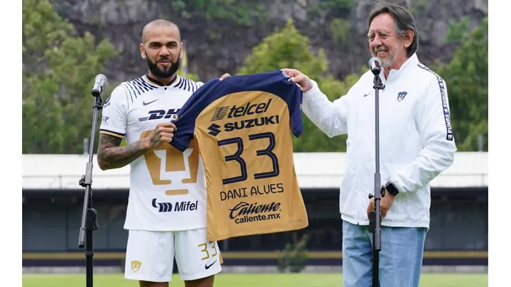 Dani Alves, el fichaje estrella de Pumas UNAM