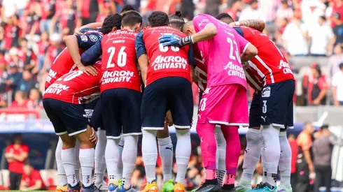 Las Chivas también buscan soluciones al interior de la institución.