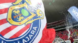 Así formaría Chivas ante Querétaro.