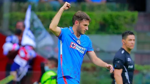 Santiago Giménez emigraría al futbol de Países Bajos