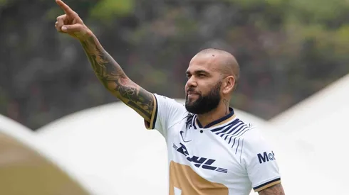 Dani Alves quedo impresionado con CU