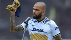 ¡Presencia el debut de Dani Alves con la camiseta auriazul!