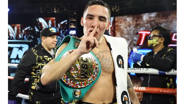 Valdez defendió a Canelo Álvarez.