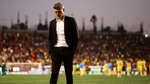 Proponen dos técnicos para sacar al Tano Ortiz.