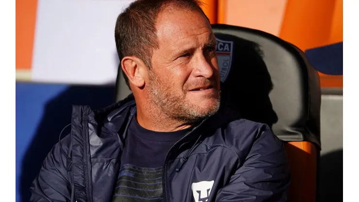 Lillini se refirió al debut de Dani Alves.
