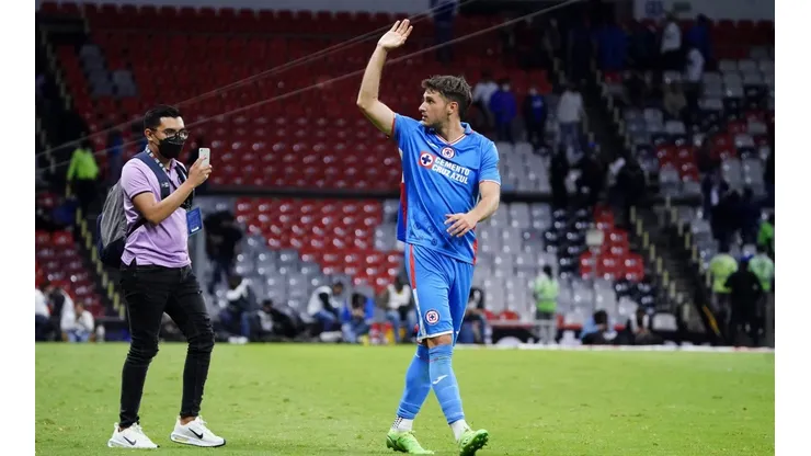 Santi Giménez está muy cerca de pasar al Feyenoord