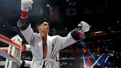 Entrenador de Ryan Garcia tundió a Isaac Cruz.