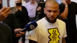 Dani Alves en el hotel de concentración de los Pumas.