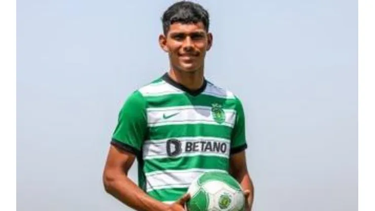 Primeras imágenes de Jesús Alcantar como jugador del Sporting Lisboa.