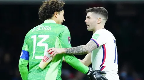 Guillermo Ochoa contra Christian Pulisic en el Octagonal para el Mundial Qatar 2022.