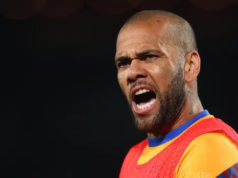 El exorbitante salario que Dani Alves percibiría por juego