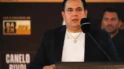 Los dos megas combates que tendrá Eddy Reynoso.