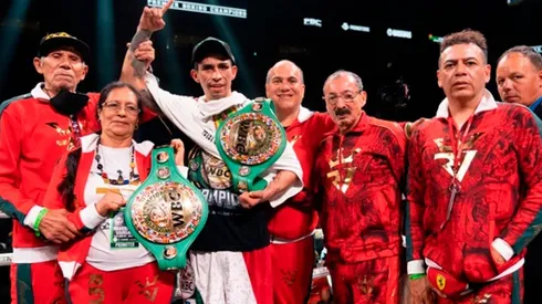 Tras la polémica victoria de Rey Vargas, ¿puede Nacho Beristain seguir dudando de Canelo?