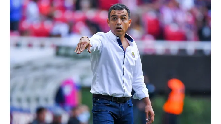 Ricardo Cadena ha asumido la responsabilidad ante el mal inicio de Chivas.