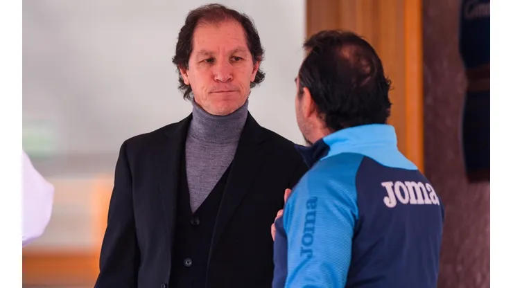 Jaime Ordiales, con problemas para reforzar a Cruz Azul