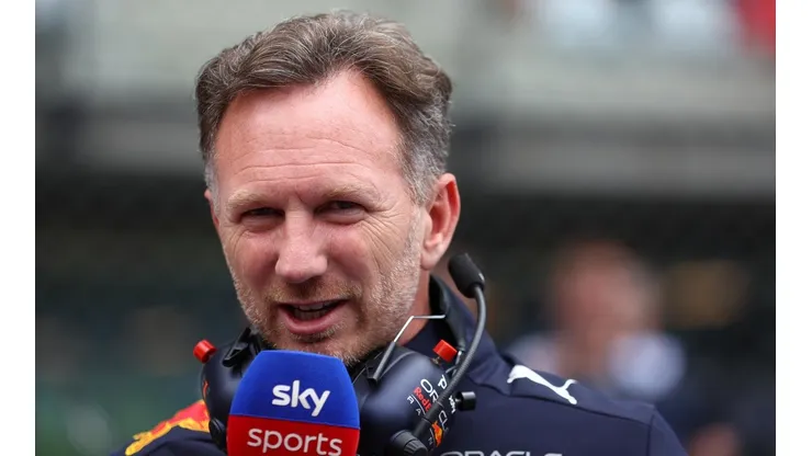 Horner defendió a Checo tras el choque y atacó a Mercedes