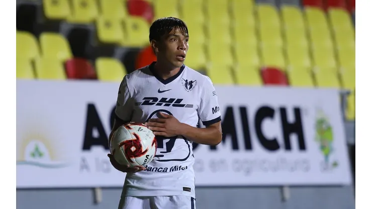 Bryan Lozano en un partido con Pumas Tabasco en la Liga Expansión MX.