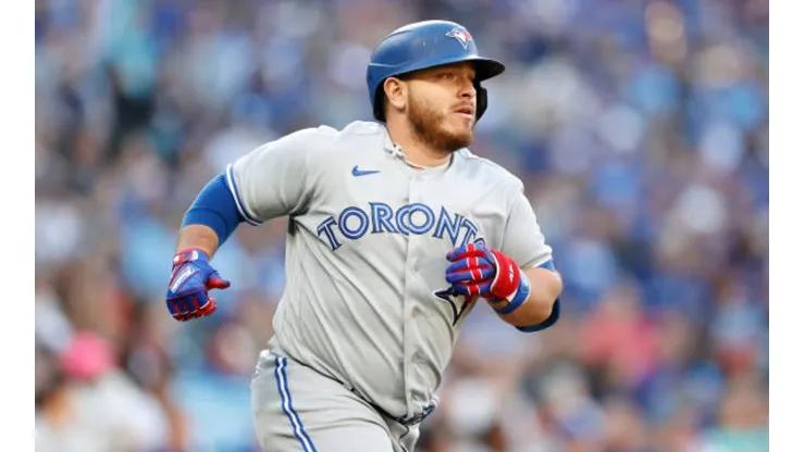 Alejandro Kirk lleva tres temporadas en Grandes Ligas, todas con Toronto.