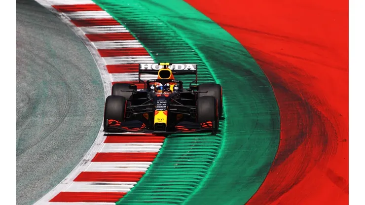 Checo Pérez durante el GP de Austria de la temporada 2021